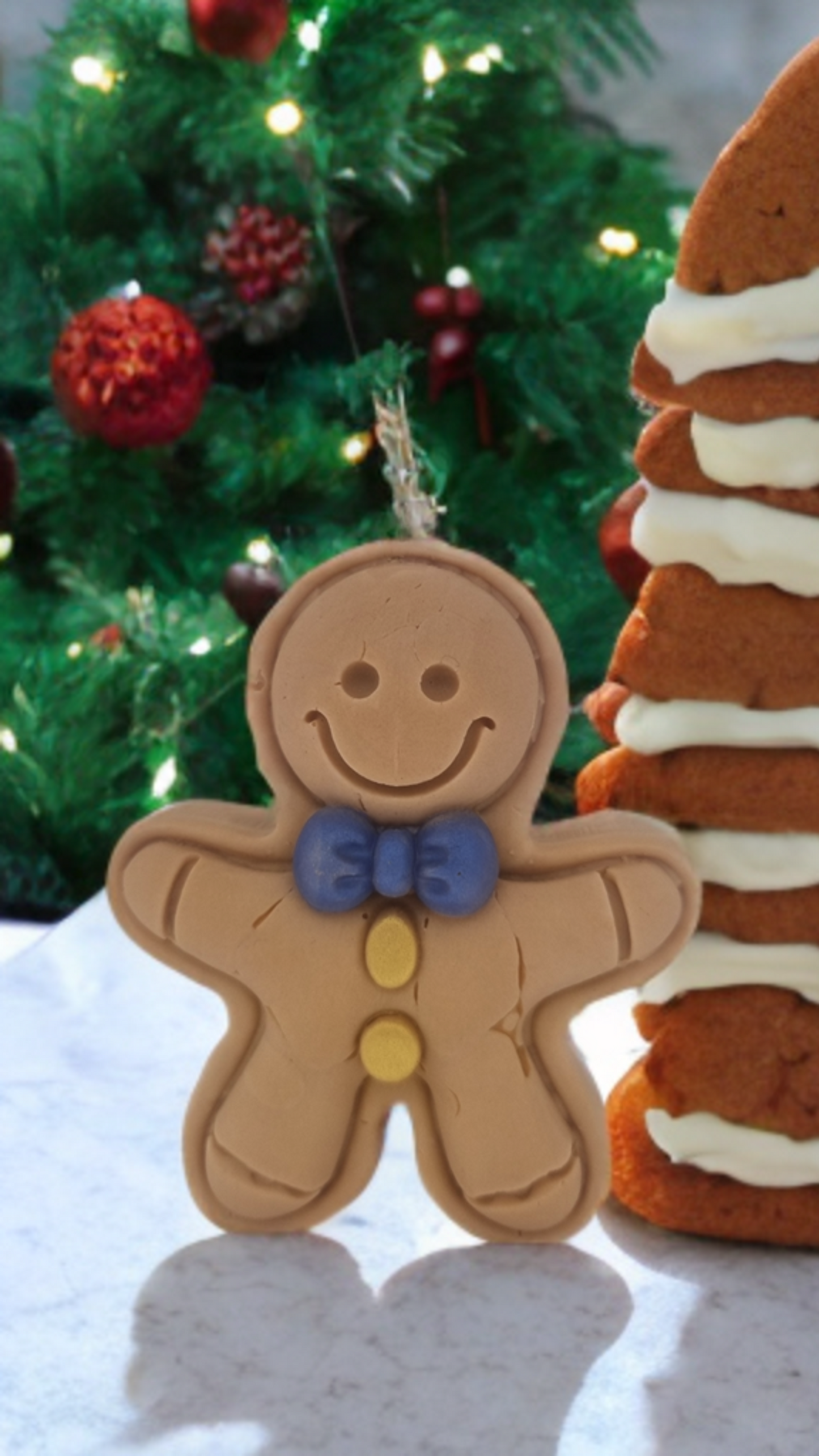 Hanging Gingerbreadman Candle